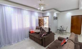 Imagem 4: Casa à Venda - Jardim Brasília, 4 Quartos, 274 m2