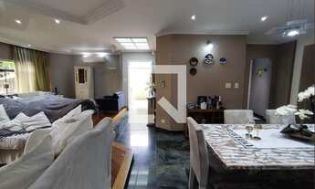 Imagem 5: Casa à Venda - Vila Re, 4 Quartos, 430 m2