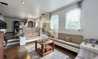 Imagem: Casa à Venda - Alto de Pinheiros, 3 Quartos