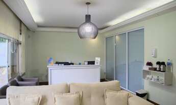 Imagem: Casa à Venda - Água Fria, 8 Quartos, 300