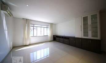 Imagem: Casa à Venda - Campo Belo, 3 Quartos, 230