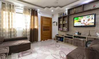 Imagem: Casa à Venda - Vila Carmosina, 3 Quartos