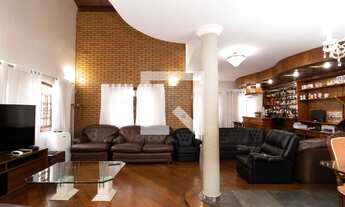 Imagem 2: Casa à Venda - Água Fria, 4 Quartos, 387 m2