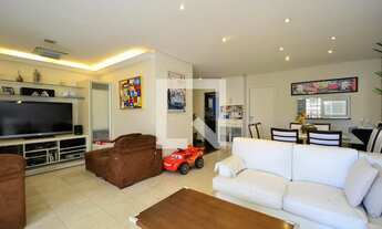 Imagem 4: Casa à Venda - Planalto Paulista, 3 Quartos, 238 m2