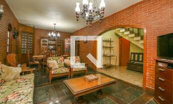 Imagem 3: Casa à Venda - Vila Carrão, 5 Quartos, 250 m2