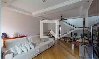 Imagem 3: Casa à Venda - Vila Re, 3 Quartos, 300 m2