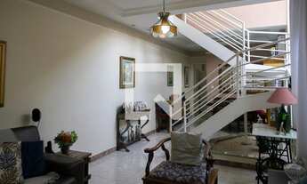 Imagem: Casa à Venda - Água Fria, 4 Quartos, 142