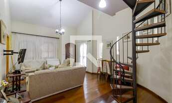 Imagem: Casa à Venda - Bosque da Saúde, 3 Quartos