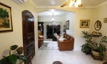 Imagem 2: Casa à Venda - Vila Guilhermina, 4 Quartos, 330 m2