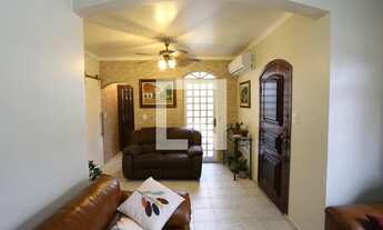 Imagem 6: Casa à Venda - Vila Guilhermina, 4 Quartos, 330 m2