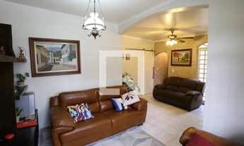 Imagem 4: Casa à Venda - Vila Guilhermina, 4 Quartos, 330 m2