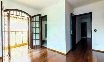 Imagem 7: Casa à Venda - Cidade São Francisco , 4 Quartos, 200 m2