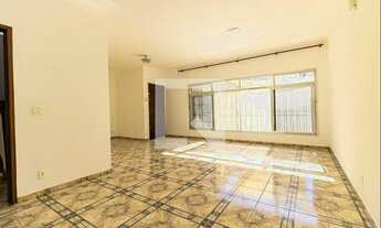 Imagem: Casa à Venda - Bosque da Saúde, 3 Quartos