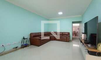 Imagem 2: Casa à Venda - Vila Guilhermina, 3 Quartos, 240 m2