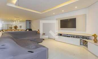 Imagem: Casa à Venda - Bosque da Saúde, 3 Quartos