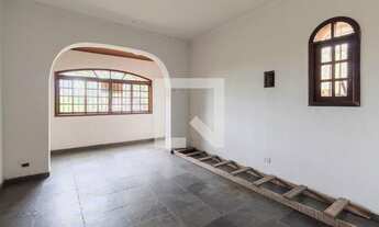 Imagem: Casa à Venda - Sumaré, 4 Quartos, 180