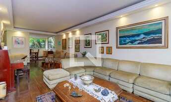 Imagem 1: Casa à Venda - Chácara Santo Antonio, 3 Quartos, 500 m2