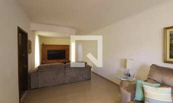 Imagem 4: Casa à Venda - Água Fria, 3 Quartos, 275 m2