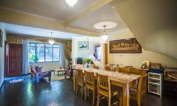 Imagem: Casa à Venda - Chácara Inglesa, 3 Quartos