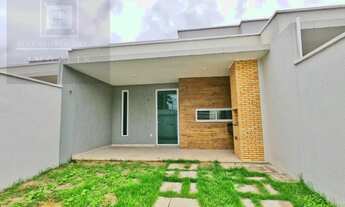 Imagem: Bela casa plana à venda no Centro do Eusébio