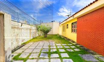 Imagem 2: Casa à venda no Papicu - 300m2 - Prox Shopping Riomar Papicu e Av Alberto Sá