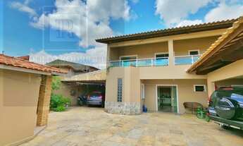 Imagem: Casa duplex à venda próximo ao Centro