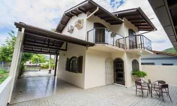 Imagem: Casa à venda, no CasaD6, em Bombinhas