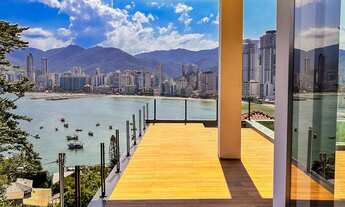 Imagem 2: Casa à venda, no Praiadocanto(coned), em Itapema, com 4 quartos, 440m²