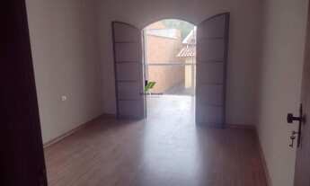 Imagem 4: CASA LOCALIZADA EM VARZEA PAULISTA