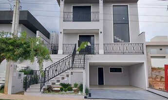 Imagem 1: Linda Casa ( sobrado) em Condomínio à venda em Jundiaí/SP