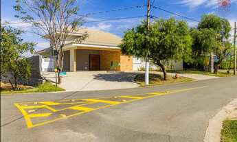 Imagem: LINDA CASA TÉRREA EM CONDOMÍNIO DE ALTO