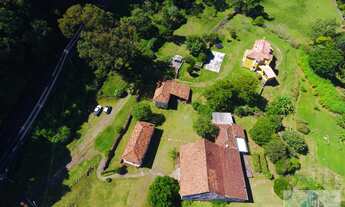 Imagem: Sítio com 4 quartos, 6,3 ha, à venda em