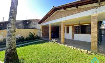 Imagem 2: Oportunidade casa a venda 3 dormitórios a 200 metros da orla da Praia do Itaguá Ubatuba SP