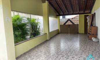 Imagem: Casa com 4 quartos, 400m², à venda em