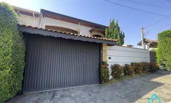 Imagem: Casa com 4 quartos, 334m², à venda em