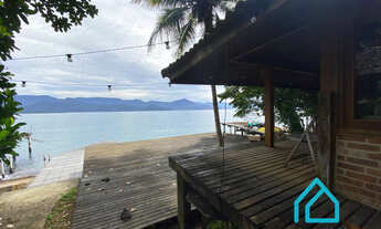 Imagem: Casa a beira-mar a venda na Ponta grossa