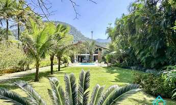 Imagem: Casa alto padrão frente mar a venda com
