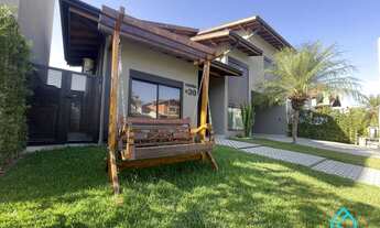 Imagem: Casa de condomínio com 3 quartos, 260m²