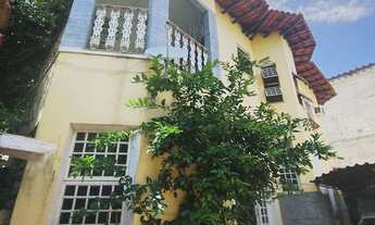 Imagem 2: Casa à venda em Rio de Janeiro, Campo Grande, com 4 quartos, 120m²