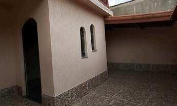 Imagem 2: Casa para alugar em Rio de Janeiro, Campo Grande, com 3 quartos, 150m²