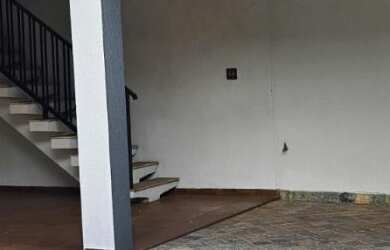 Imagem 2: Sobrado para Venda em Ribeirão Preto, Jardim Palma Travassos, 3 dormitórios, 1 suíte