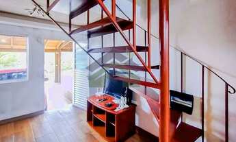 Imagem 4: Sobrado ampliado com vaga coberta