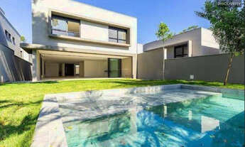 Imagem: Casa de condomínio com 4 quartos, 845,83m²