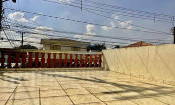 Imagem 2: OPORTUNIDADE Sobrado amplo com 2 suítes, quintal e edícula Próximo ao shopping Golden Squa