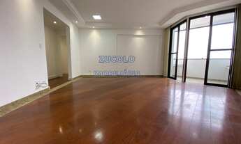 Imagem 2: Apartamento 3 dormitórios, 1 suíte com banheira e closet, 2 vagas de garagem, andar alto n