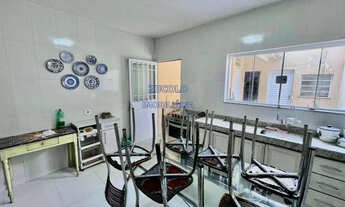 Imagem 7: Sobrado com móveis, 2 dormitórios amplos, 2 vagas de garagem e quintal, na Vila Euclides