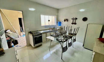 Imagem 4: Sobrado com móveis, 2 dormitórios amplos, 2 vagas de garagem e quintal, na Vila Euclides