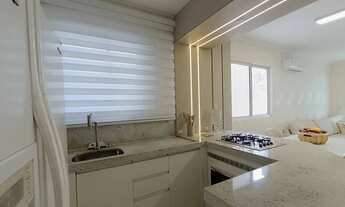 Imagem 4: Apartamento com 3 dormitórios sendo 1 suíte e 1 vaga garagem no Centro de Balneário Cambor