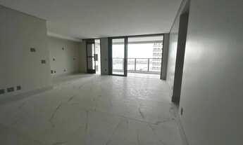 Imagem 6: Apartamento de 3 suítes e 2 vagas de garagem no Centro de Itajaí