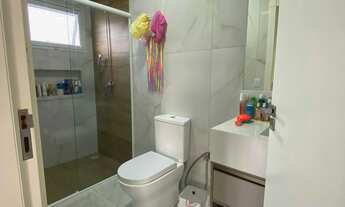 Imagem 2: Casa mobiliada no Condomínio Caledônia com 4 suítes e 4 vagas de garagem em Camboriú-SC